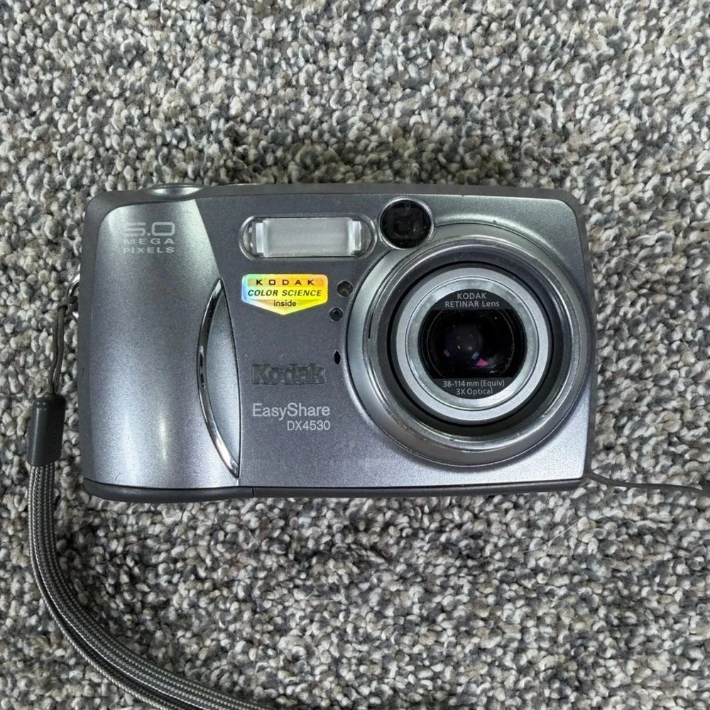 Kodak EasyShare DX4530 Digital Camera 5.0MP 3x Optical Zoom Lowepro NOT TESTED